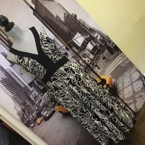 Black and white ALine summer dress 👗